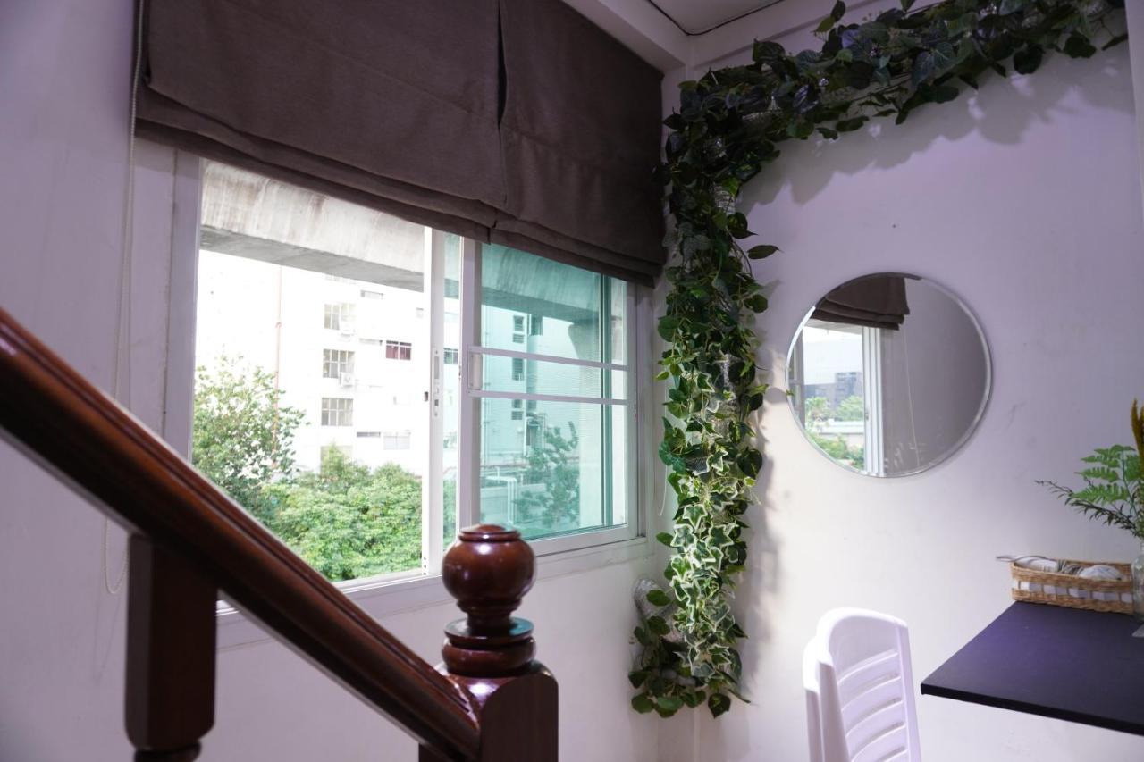 Beebedz Vandrarhem Bangkok Exteriör bild